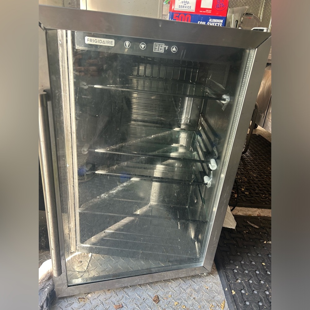 Mini fridge